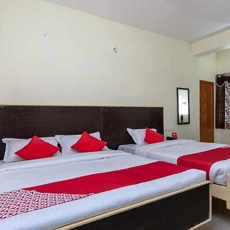 Oyo Hotel Sannidhi Residency Tirupati Exterior photo