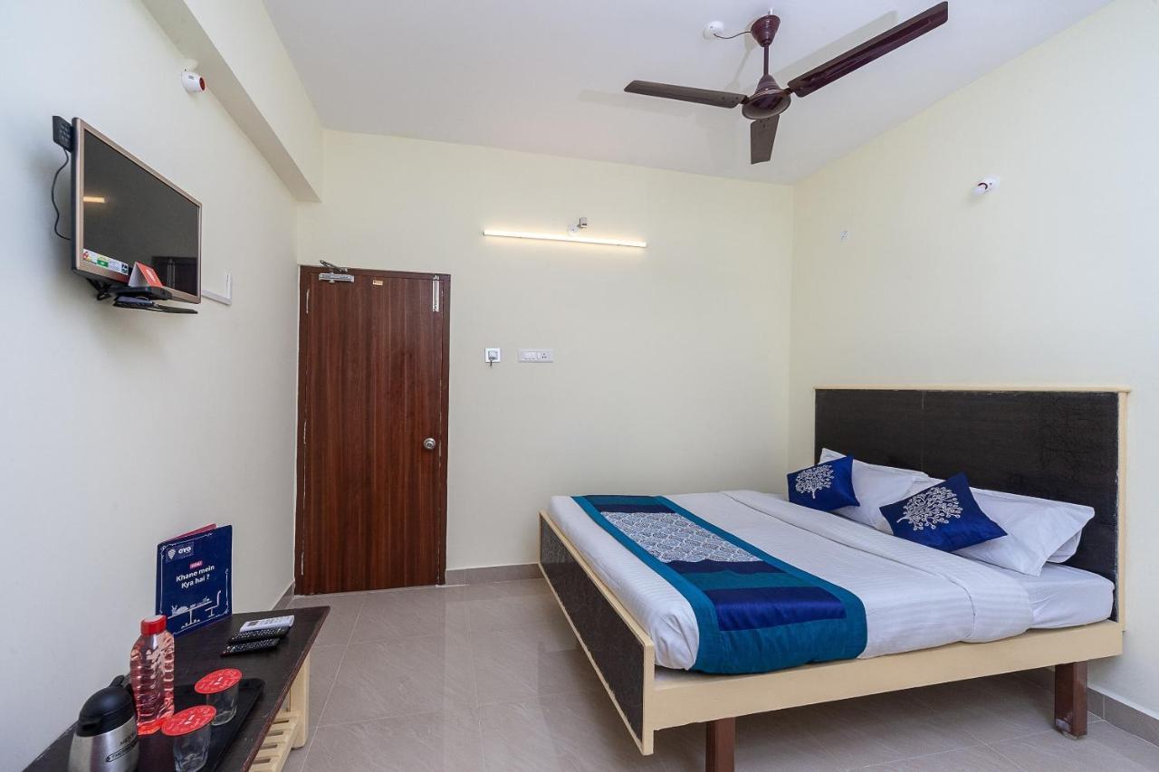 Oyo Hotel Sannidhi Residency Tirupati Exterior photo