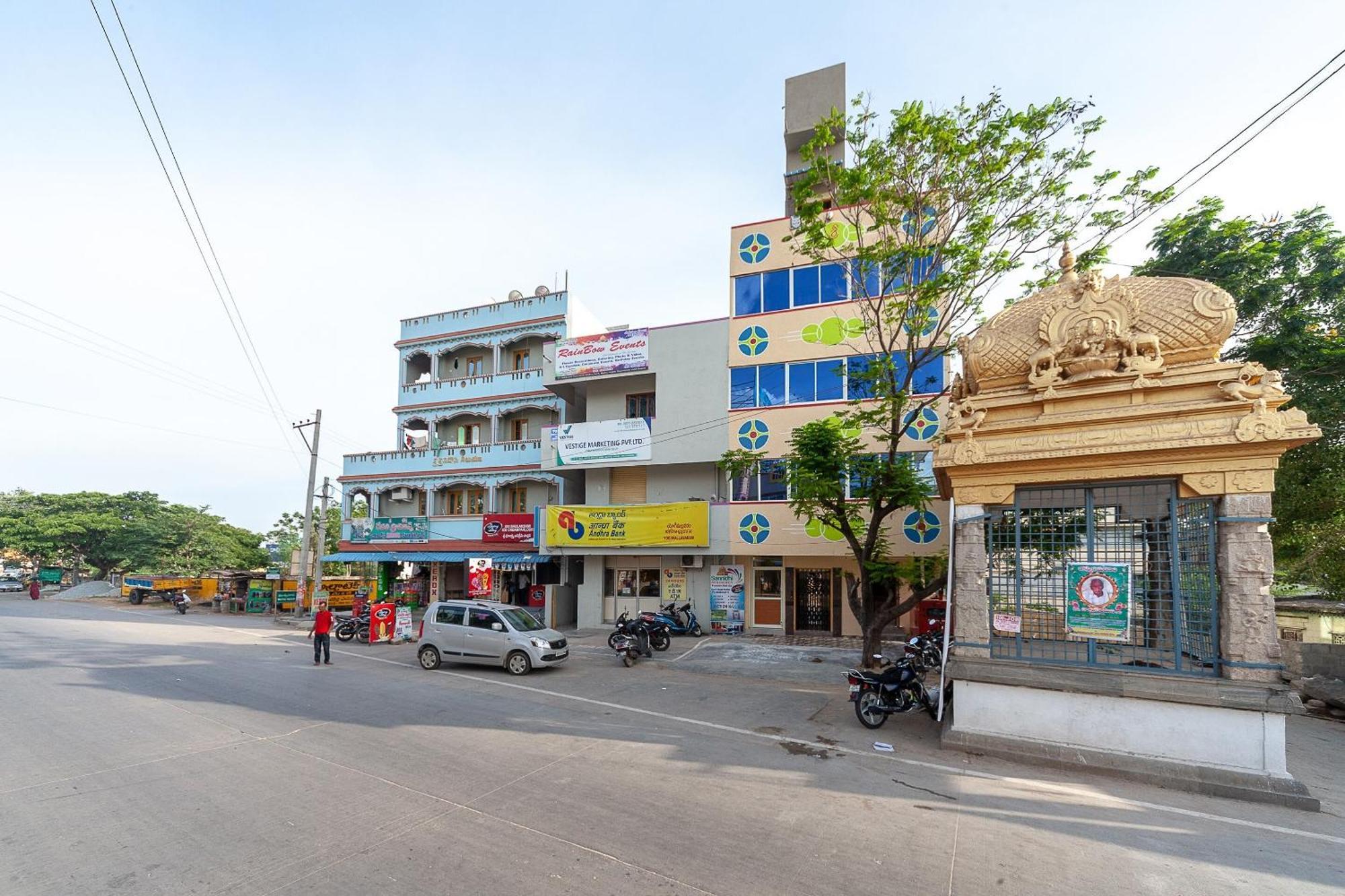 Oyo Hotel Sannidhi Residency Tirupati Exterior photo